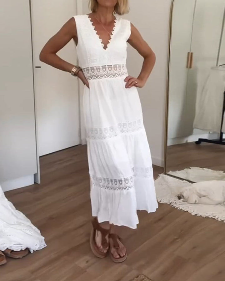 Kim | Lace Dress with V-Neck (Almost Sold Out)