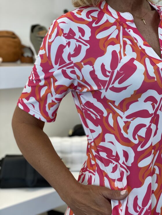 Eleonora™ | Dress with V-Neck.